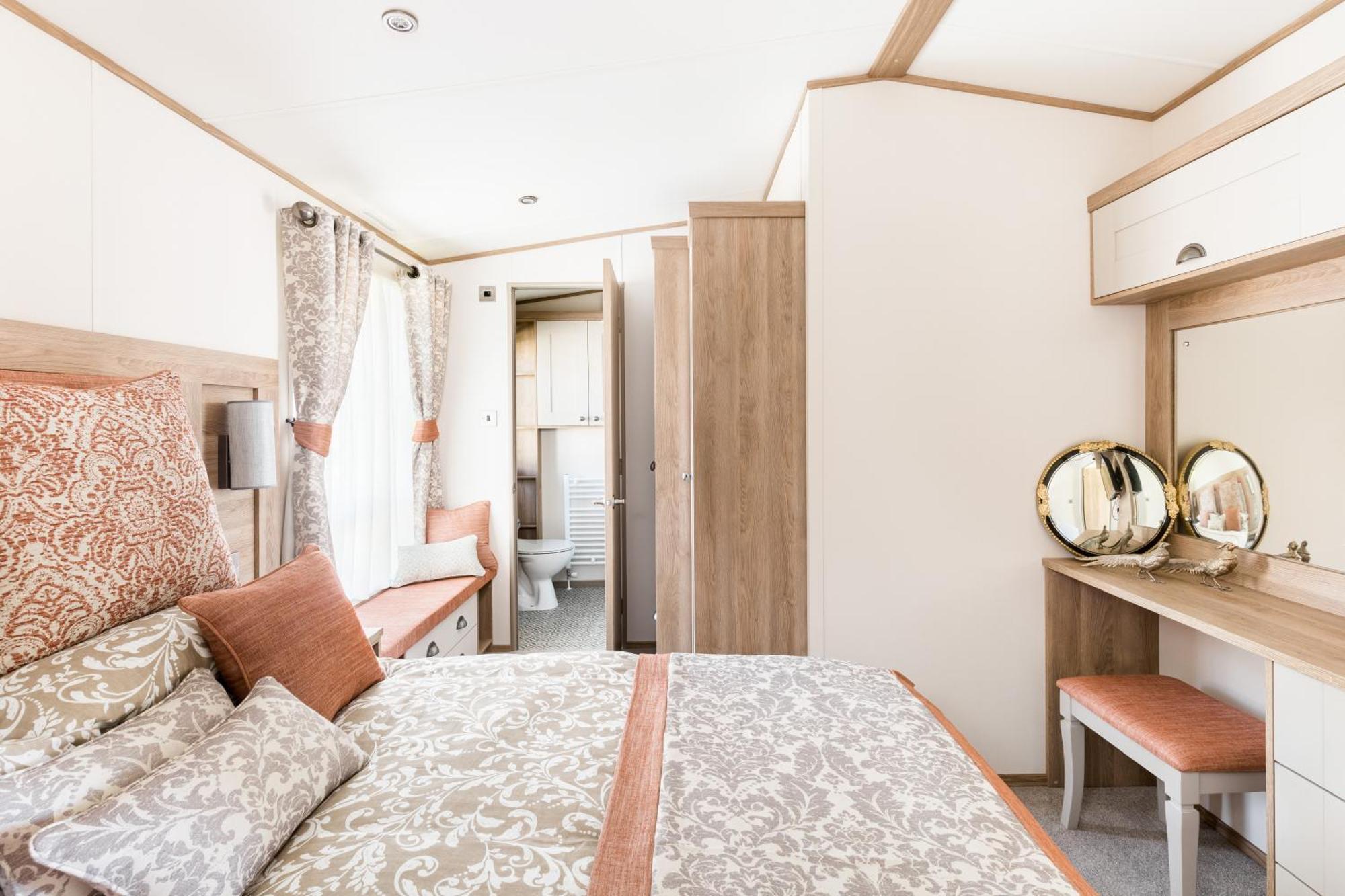 Reeds View Holiday Lodge South Cerney Bagian luar foto